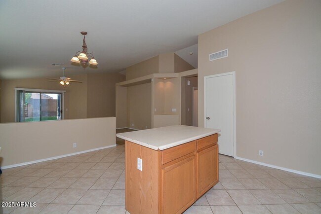 Building Photo - 9413 W Cinnabar Ave