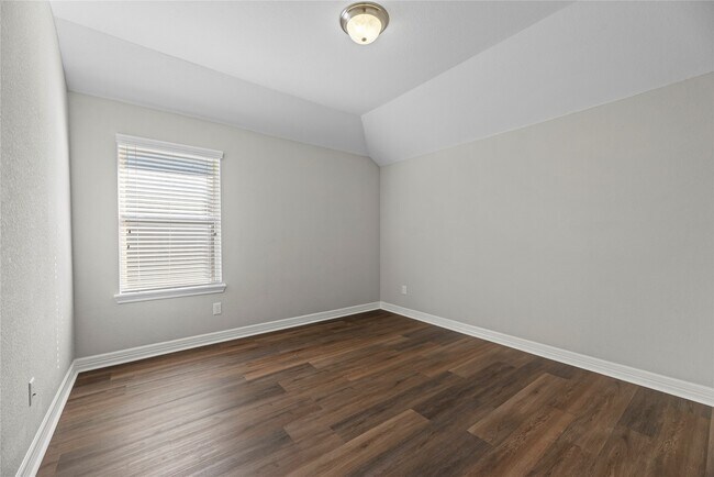 Building Photo - 9710 Messina Crest Ct