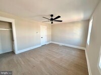 Building Photo - 5548 Matthews St