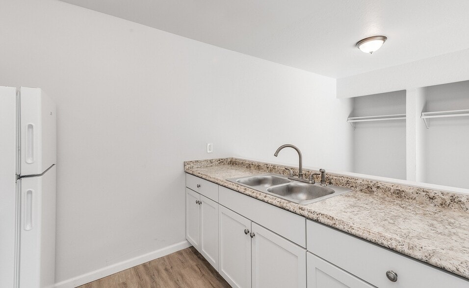 Kitchen - Aspen Flatz