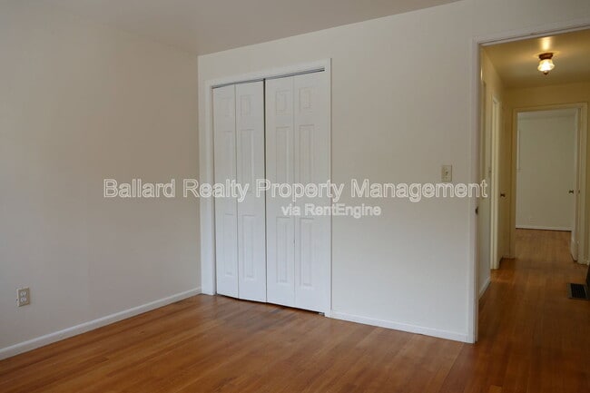 Building Photo - 6527 25th Ave NW