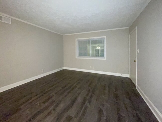 Building Photo - Charming 2 beds 1 bath Condo in Atlanta!