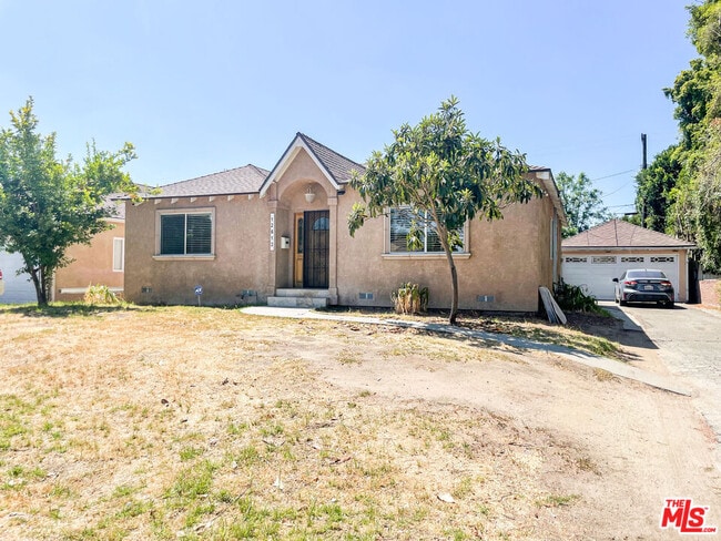 Building Photo - 12612 Hatteras St