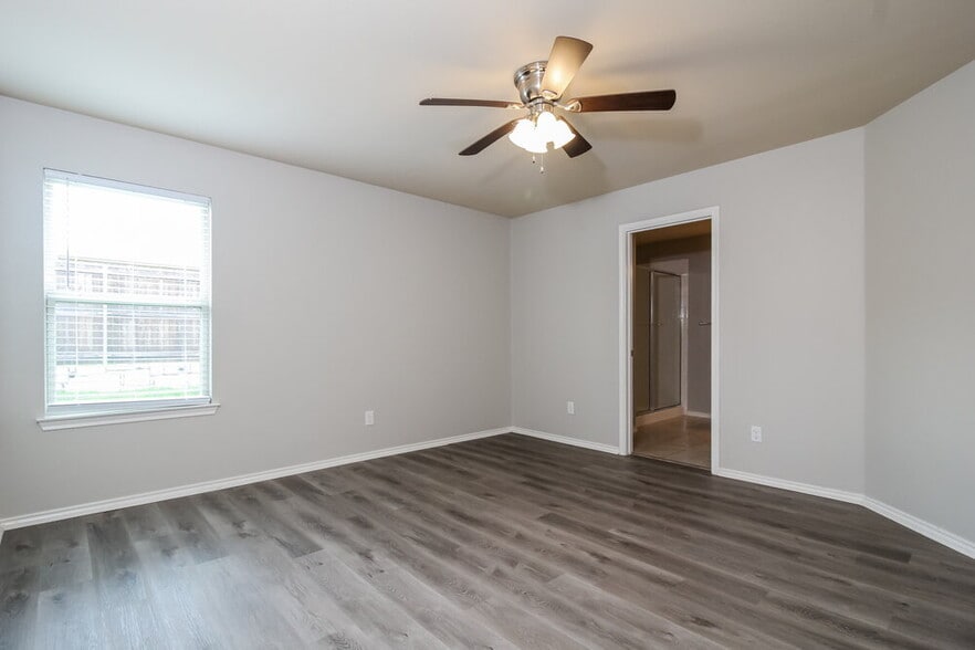 Building Photo - 1402 Copper St