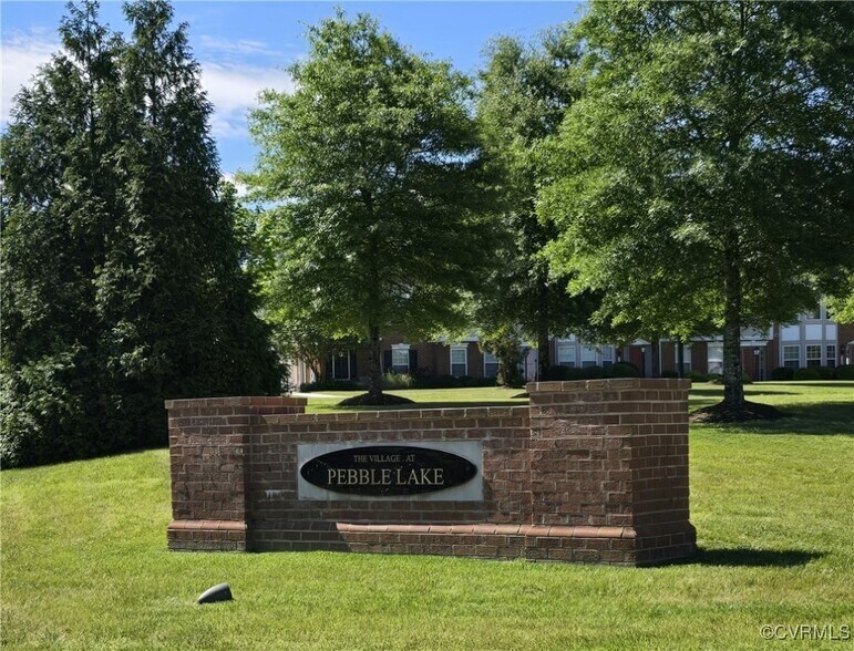 Building Photo - 7417 Pebble Lake Dr