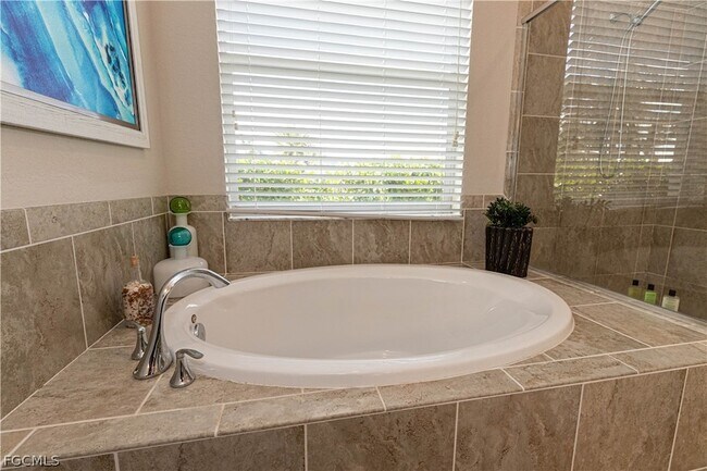 Building Photo - 3650 Crimson Ln