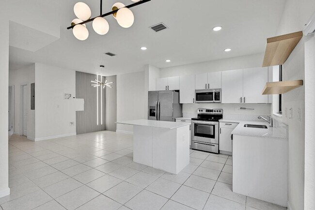 Building Photo - 13234 SW 285th St