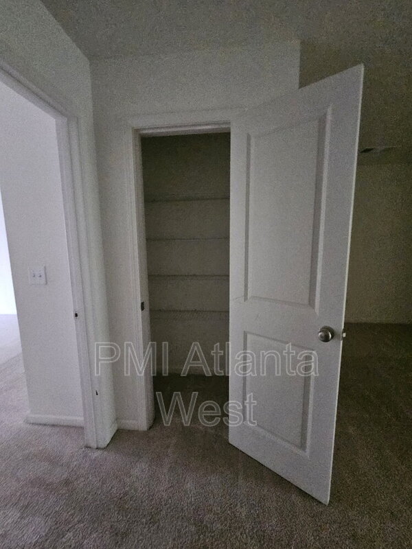 Building Photo - 827 Ambient Way