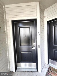 Building Photo - 2610 Sheridan Rd SE