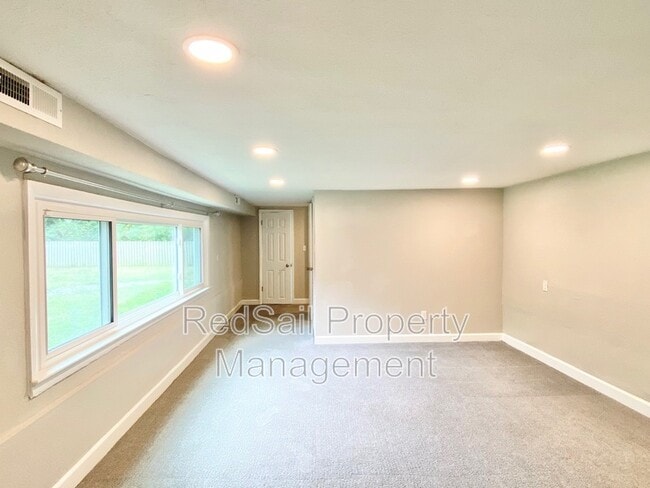 Building Photo - 5964 Lockamy Ln