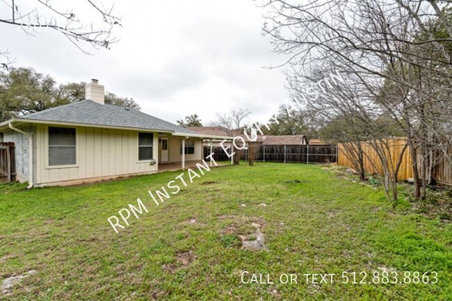 Building Photo - Comfortable living in Cedar Park