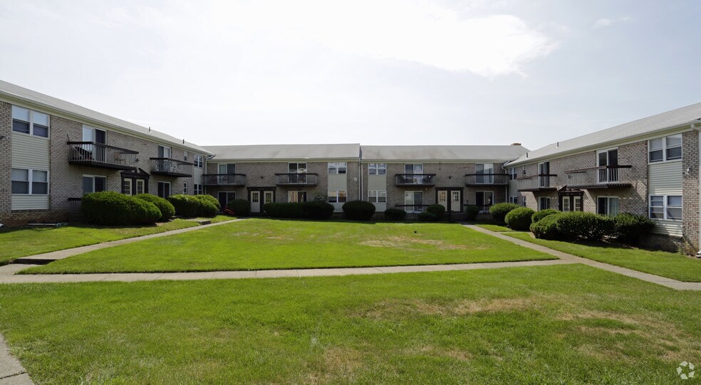 Kings Village 15 Kings Vlg Budd Lake NJ 07828 Apartment Finder