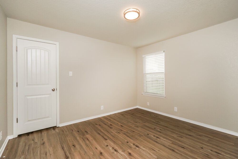 Building Photo - 8850 Belgian Falls