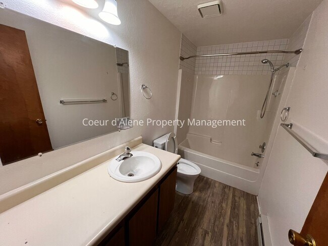 Building Photo - 2603-05 8th