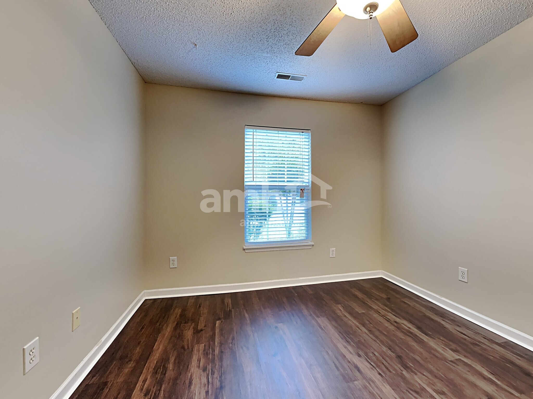 Building Photo - 194 Moon Dance Ln