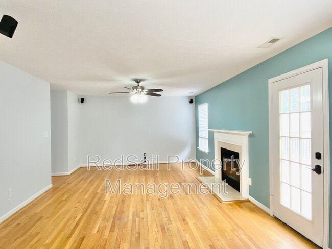 Building Photo - 5800 Montpelier Dr