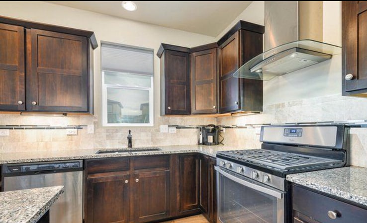 Building Photo - 2133 Lambic St