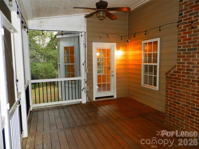 Building Photo - 7910 Kingston Dr