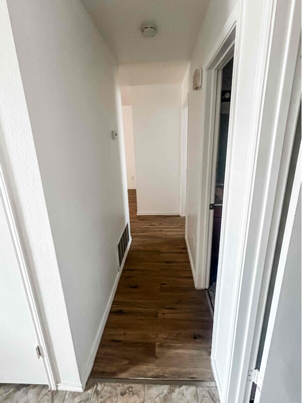 Building Photo - 1604 Windward Dr