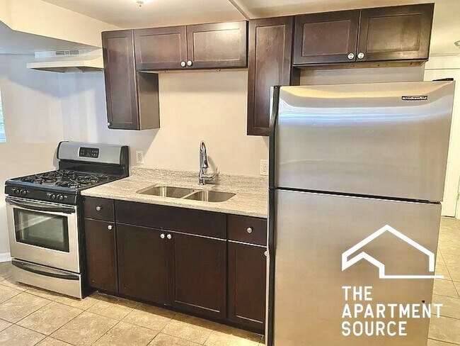 Building Photo - 4009 S Calumet Ave