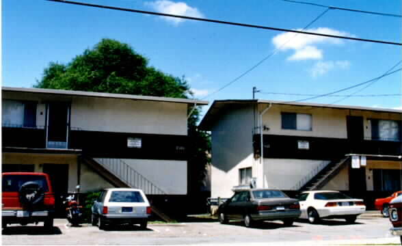 Building Photo - Camara Circle