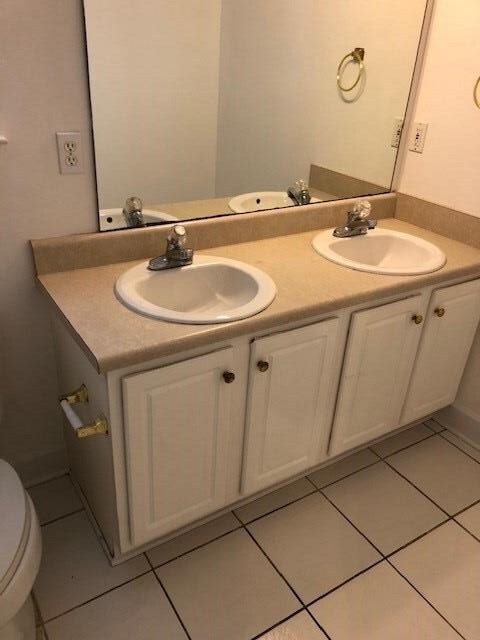 Building Photo - 2548 Centerville Ct