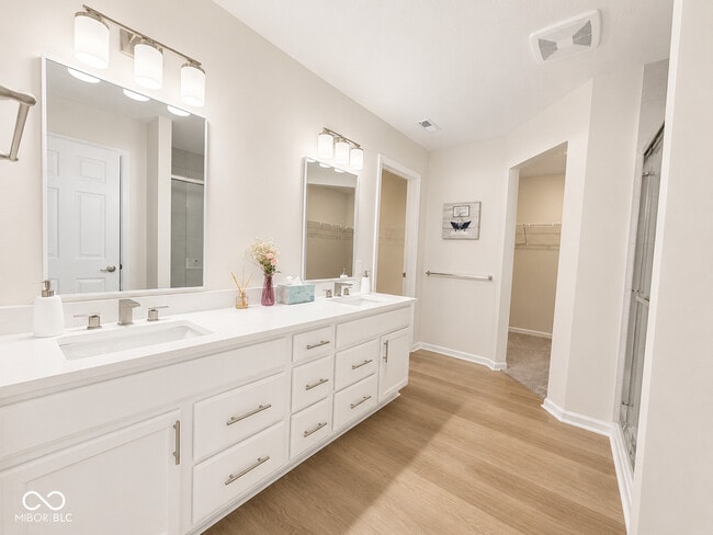 Building Photo - 5872 Wintersweet Ln