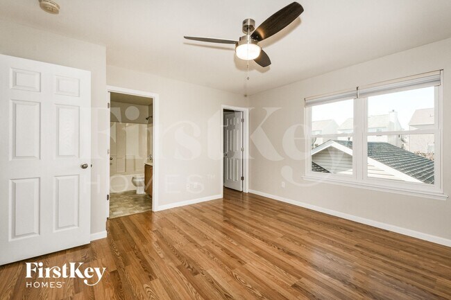 Building Photo - 809 Waler Dr