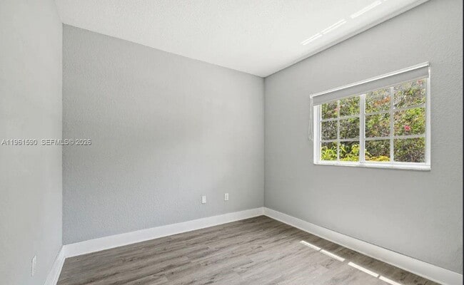 Building Photo - 380 NW 20th St