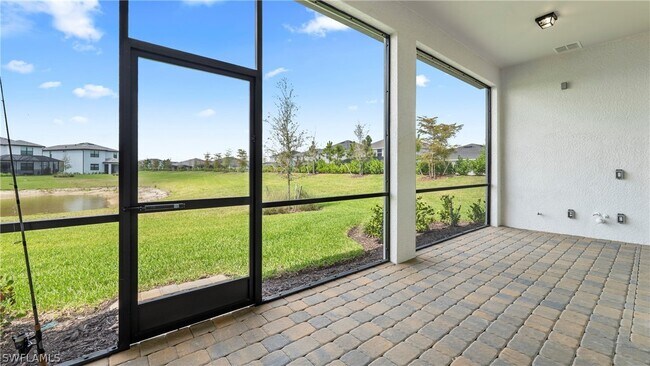 Building Photo - 1905 Fresno Ave