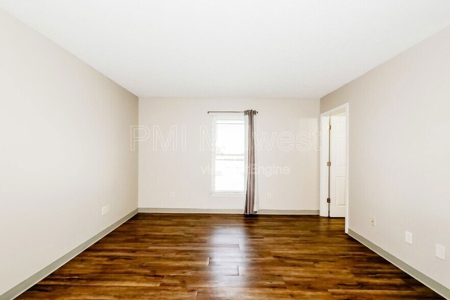 Building Photo - 1702 W Michigan St