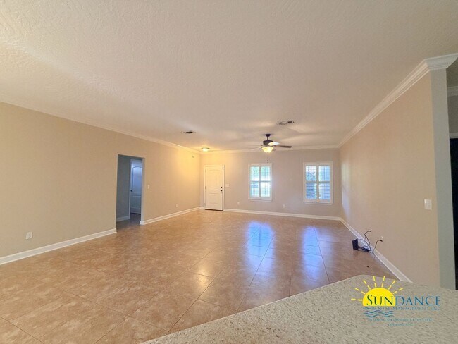 Building Photo - Charming 3-Bedroom Home in Elliott Point, Fort Walton Beach!