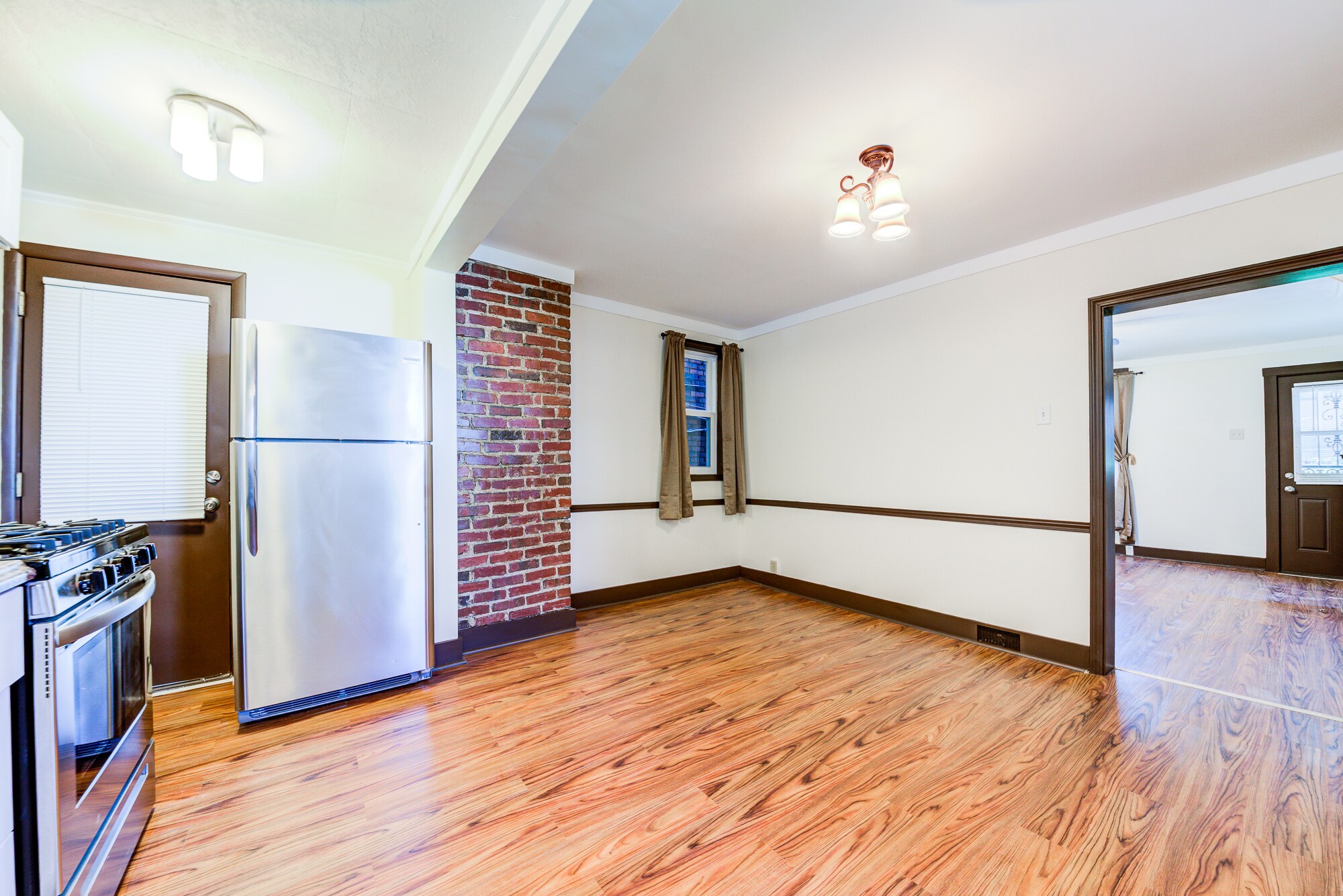 Building Photo - 1155 South Ave