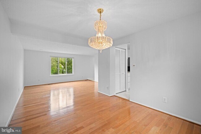 Building Photo - 4005 Pickstone Dr