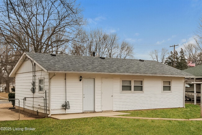 Building Photo - 5806 Alanadale Dr