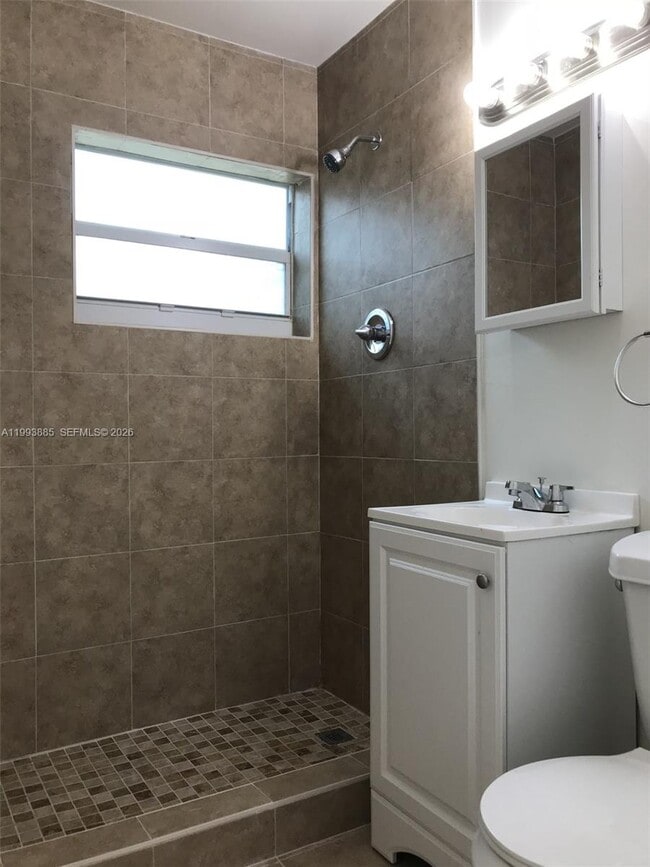 Building Photo - 2362 NW 34th St