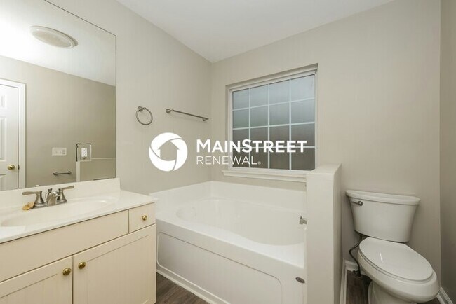 Building Photo - 3 Bedroom Pet-Friendly Home in MOUNT JULIET, TN with Main Street Renewal