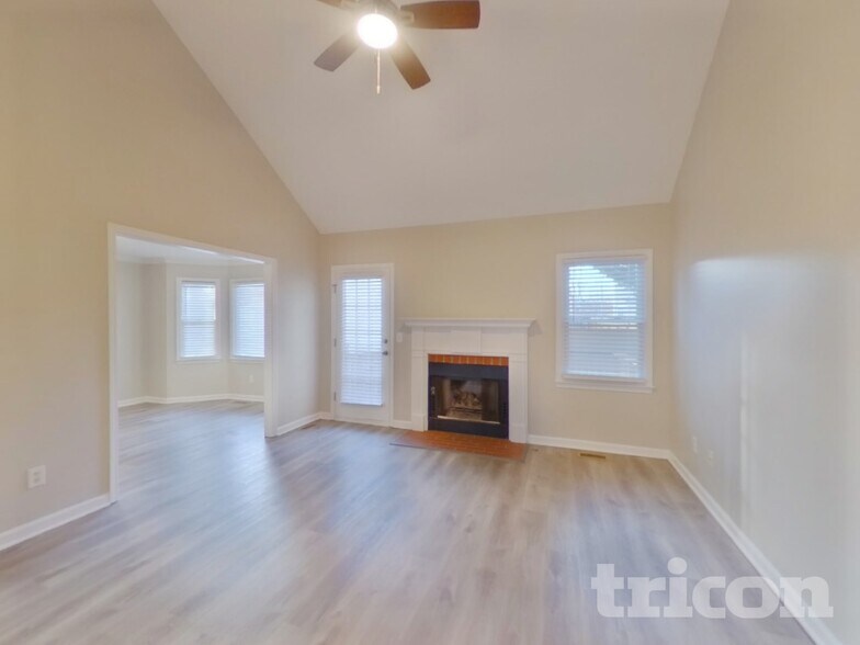 Building Photo - 100 Flagstar Ct