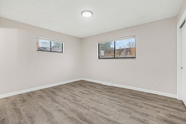 Building Photo - Renovated Duplex Available in Arvada!