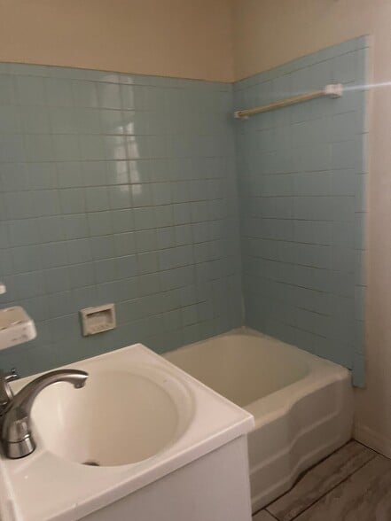 Building Photo - 5803 Poitier Dr