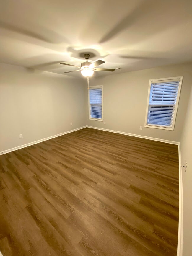 Building Photo - 810 Discovery Cove