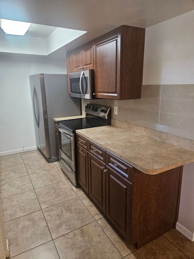 Building Photo - Charming 1-Bedroom 1-Bath Condo in 55+ Com...