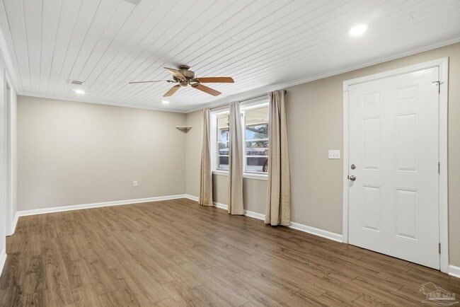 Building Photo - 3750 Martin St