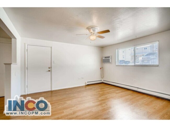 Building Photo - 275 S Hoyt St