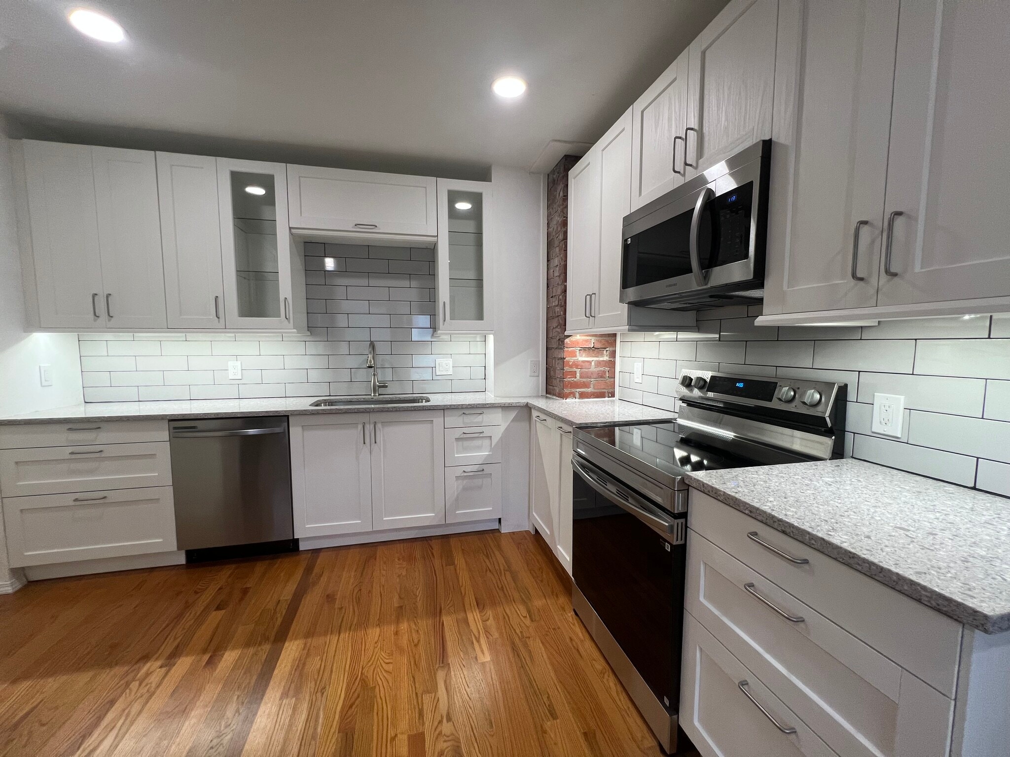 Kitchen Remodel Exposed the Brick Column - 3880 Walsh St