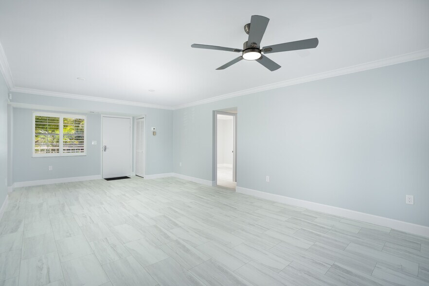 Building Photo - 1120 Little Neck Ct