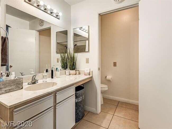 Building Photo - 2200 S Fort Apache Rd