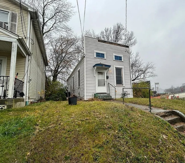 Primary Photo - 3835 Borden St