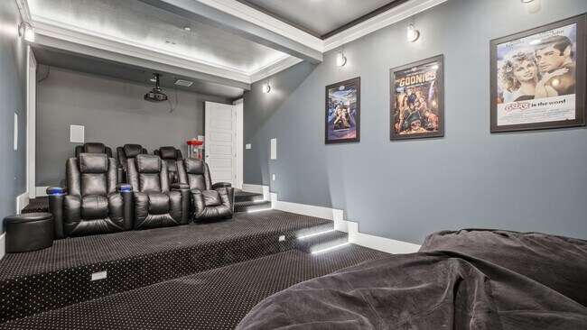 Building Photo - Luxurious Herriman 6 Bed with Indoor Court, Theater & Stunning Views!!!