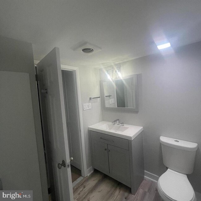 Building Photo - 324 Drummers Ln